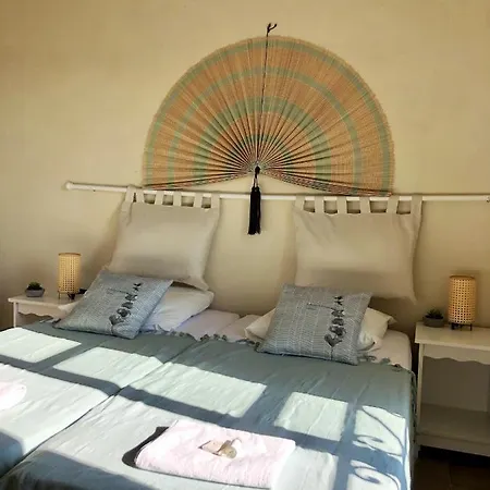 Сasa de vacaciones Maison Authentique A Avec Terrasse, Air Conditionne. *