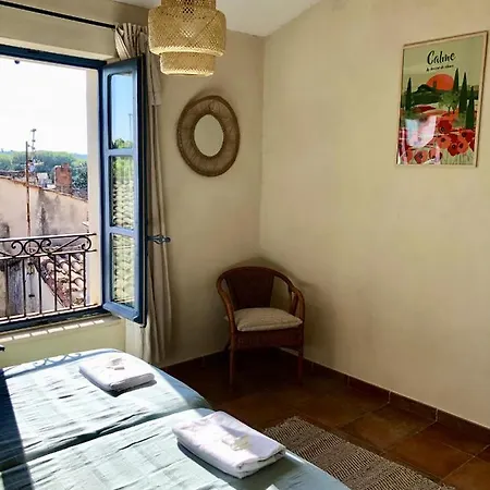 Maison Authentique A Avec Terrasse, Air Conditionne.