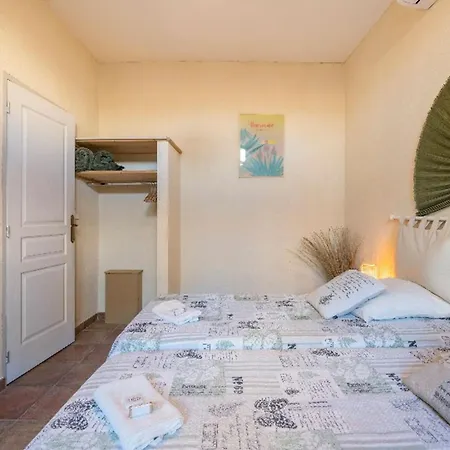 Сasa de vacaciones Maison Authentique A Avec Terrasse, Air Conditionne. *