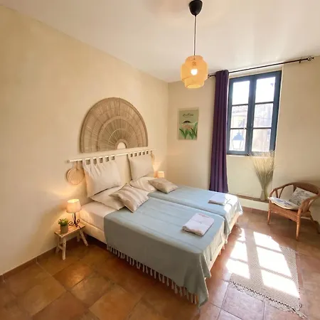 Maison Authentique A Avec Terrasse, Air Conditionne. Dom wakacyjny