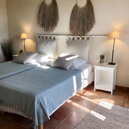 Maison Authentique A Avec Terrasse, Air Conditionne. Dom wakacyjny